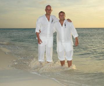 Aruba Commitment Ceremony ― Perfect Gay Honeymoons | Award Winning UK Gay Honeymoon Specialists