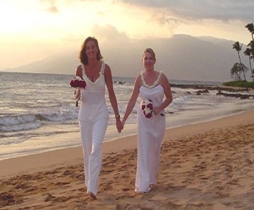 Maui Beach Commitment Ceremony ― Perfect Gay Honeymoons | Award Winning UK Gay Honeymoon Specialists
